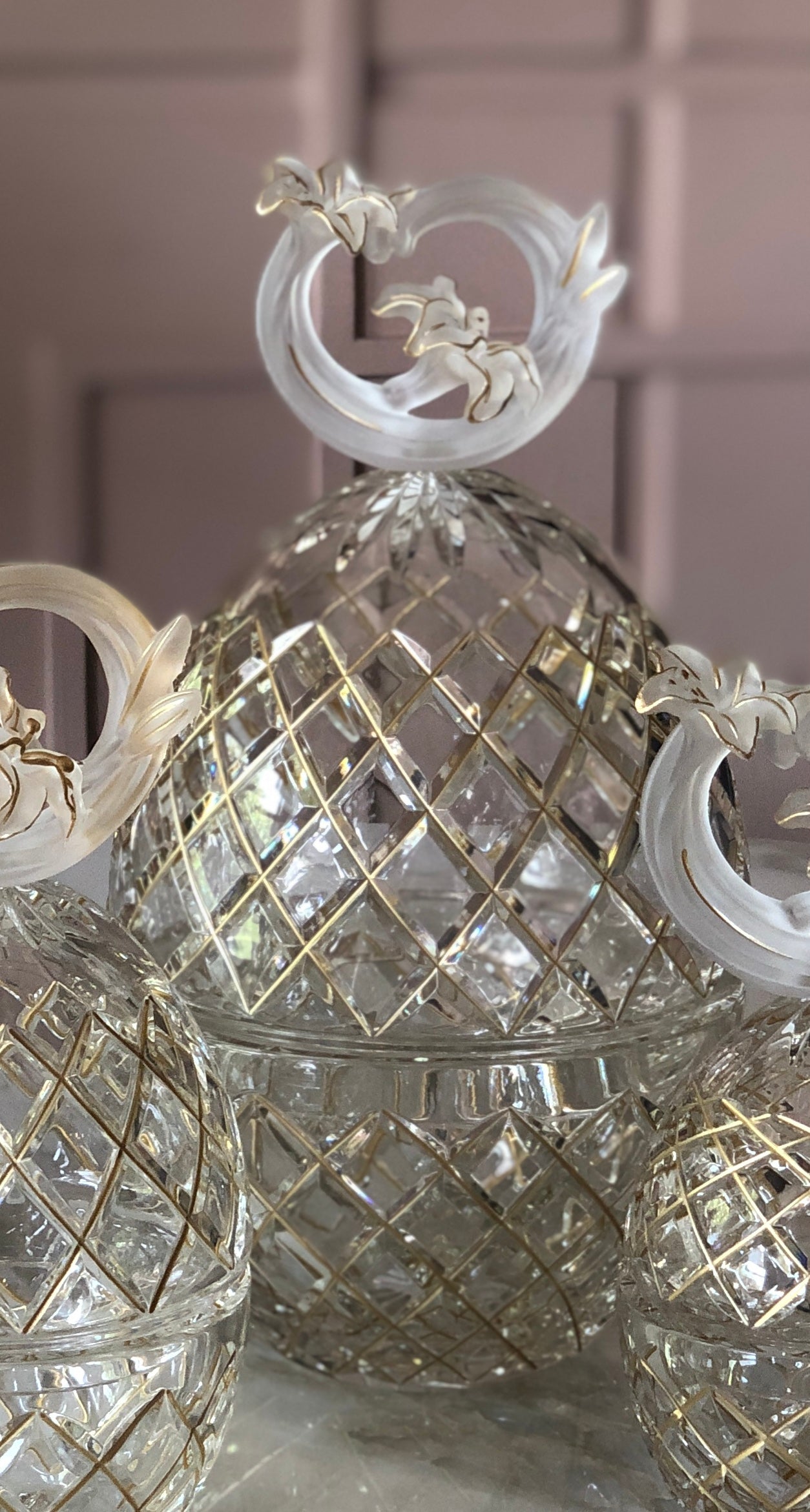 Elegance Crystal Egg Jars