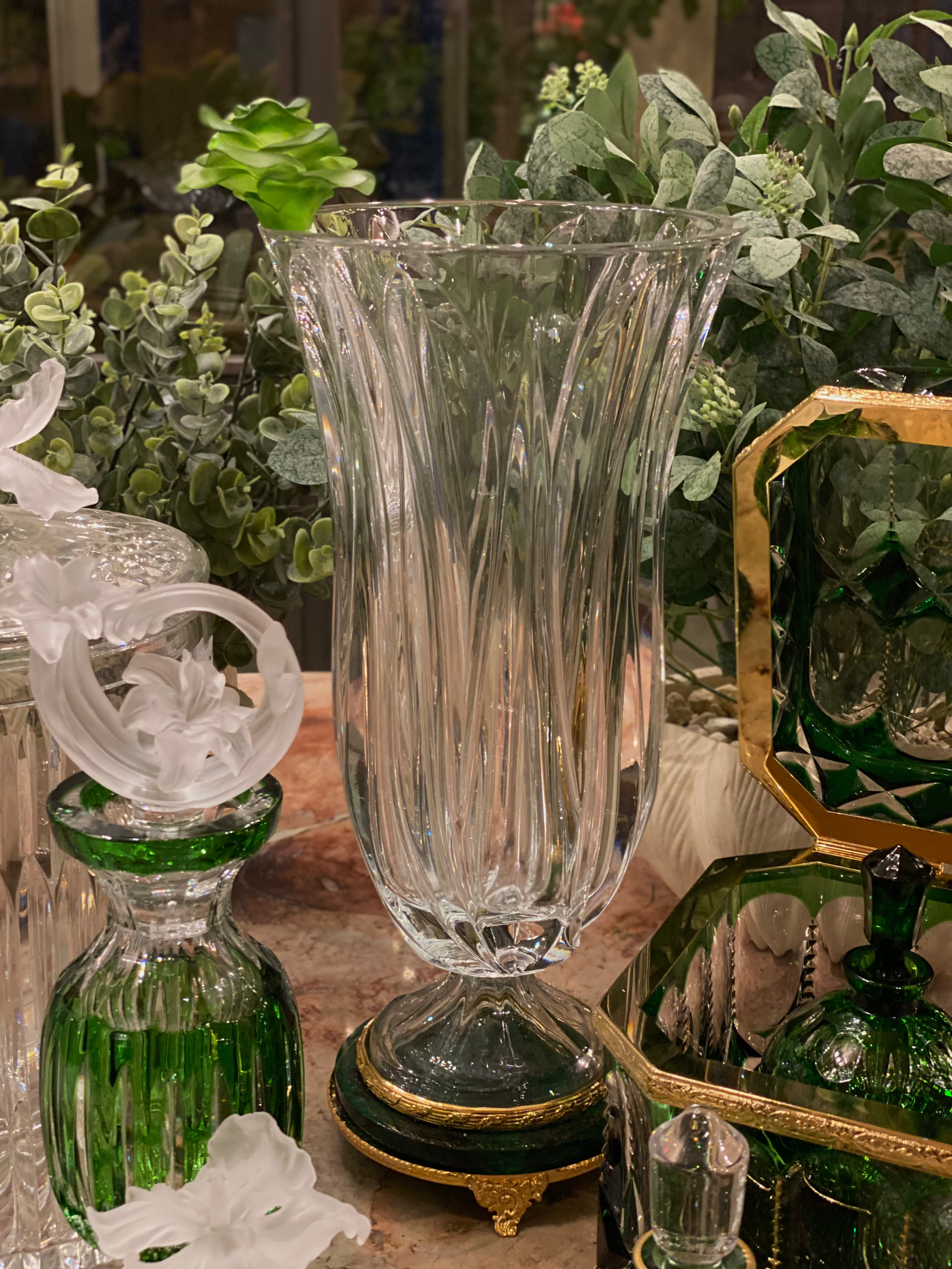 Emerald Crystal Gift Set with Silk Flowers
