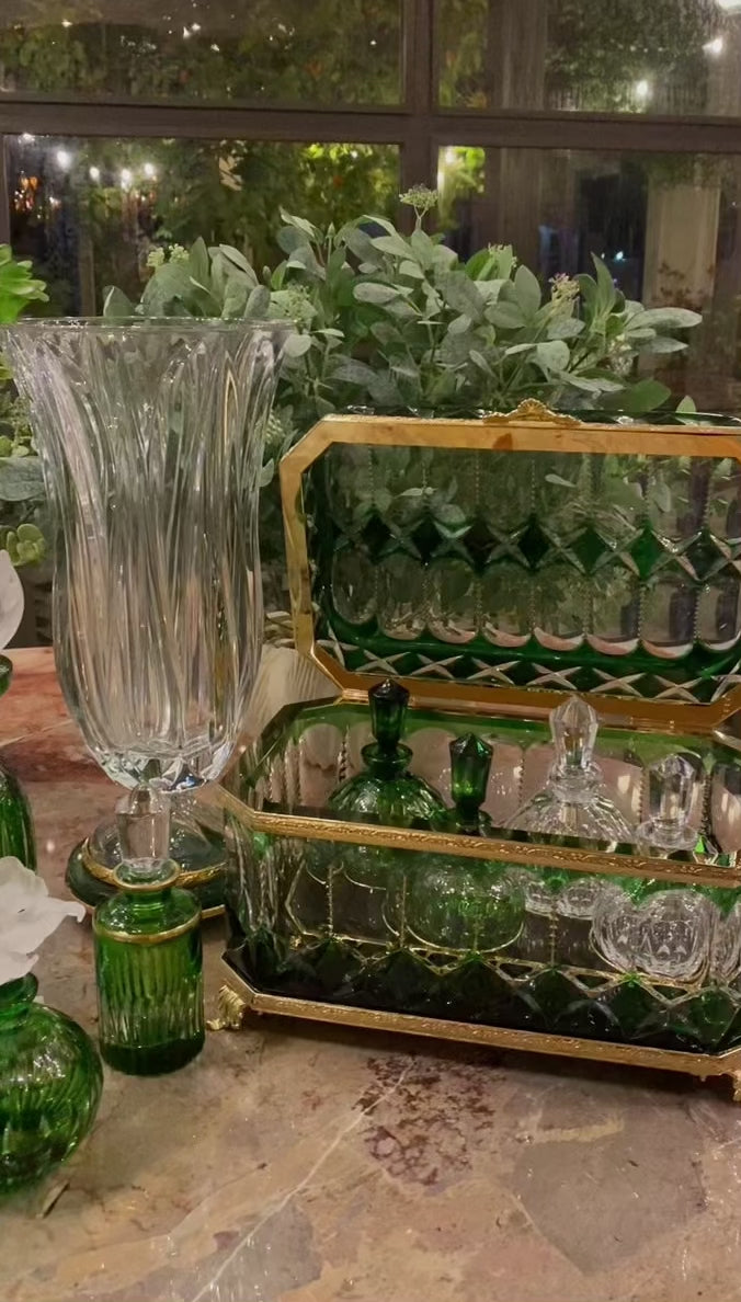 Emerald Crystal Gift Set with Silk Flowers