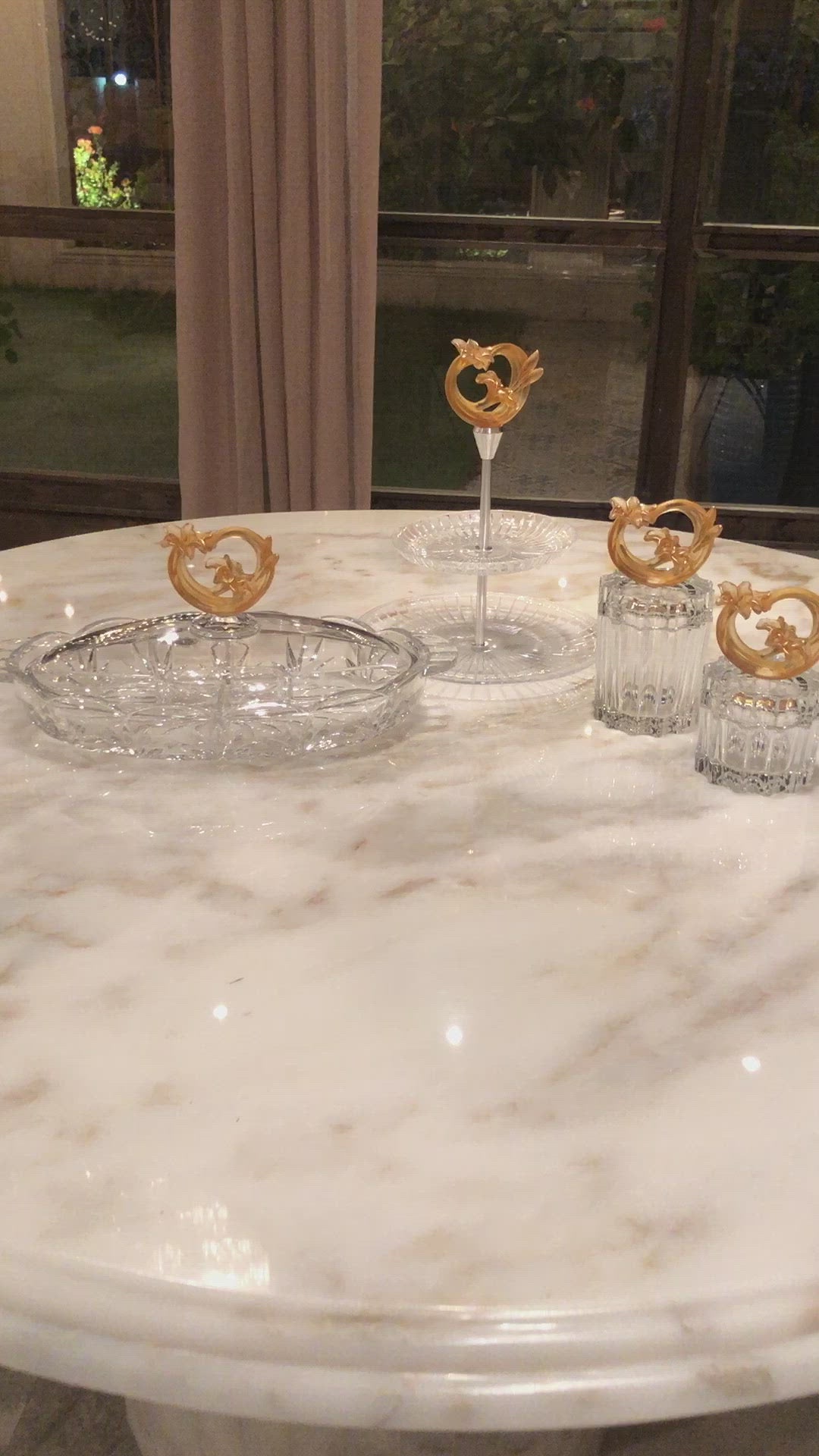 Carnelian Fluers 2 Tier Crystal Tray