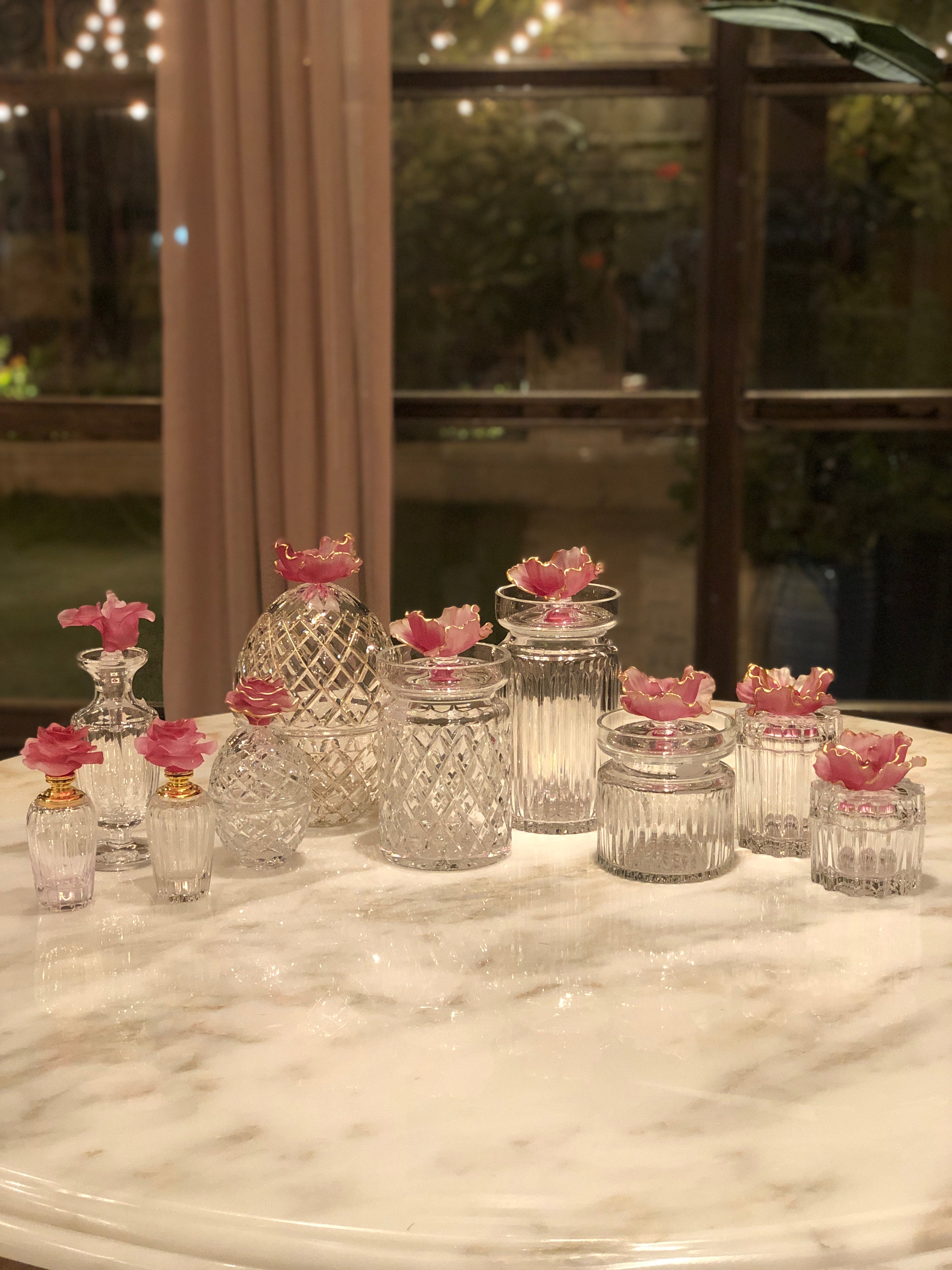 Roseate Fluer Crystal Jar with Crossing Lines